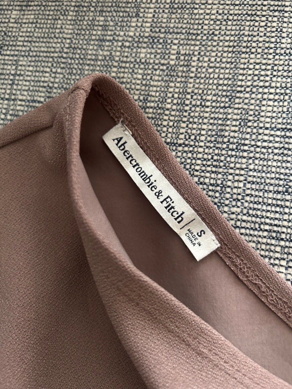 Abercrombie & Fitch One-Shoulder Long Sleeve Top in Mauve Brown - Picture 2 of 2
